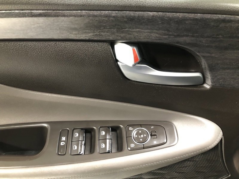 Used 2019 Hyundai Santa Fe SEL image 19