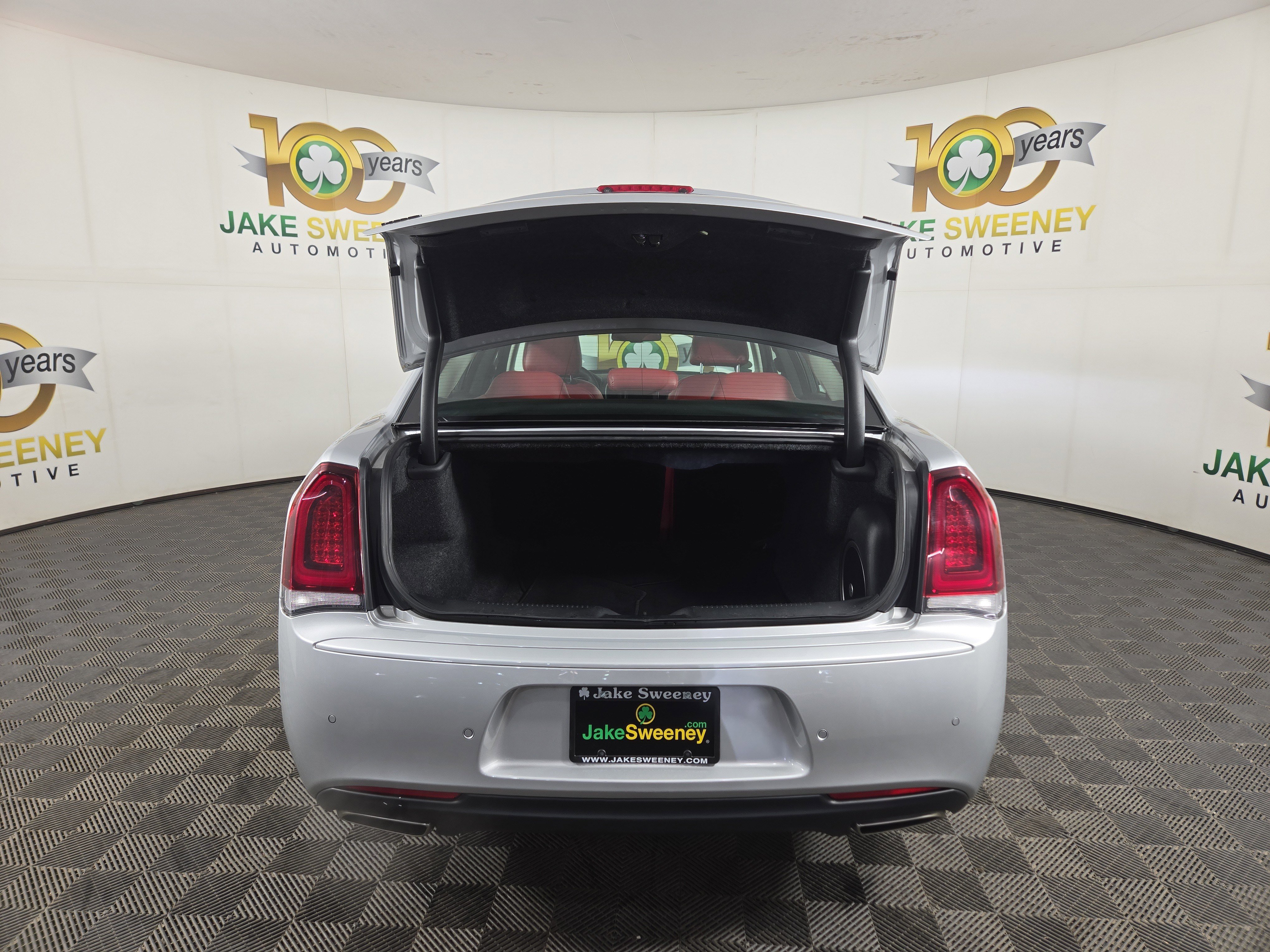 Used 2023 Chrysler 300 Touring L w/ Popular Equipment Group image 33