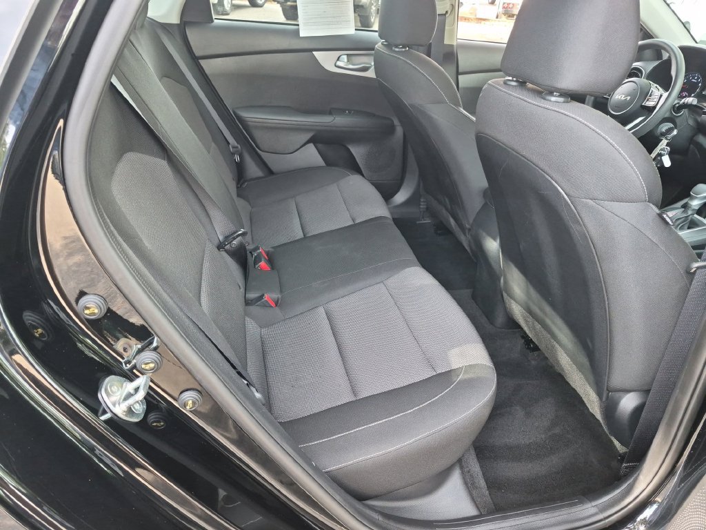 Used 2023 Kia Forte LXS FWD image 27