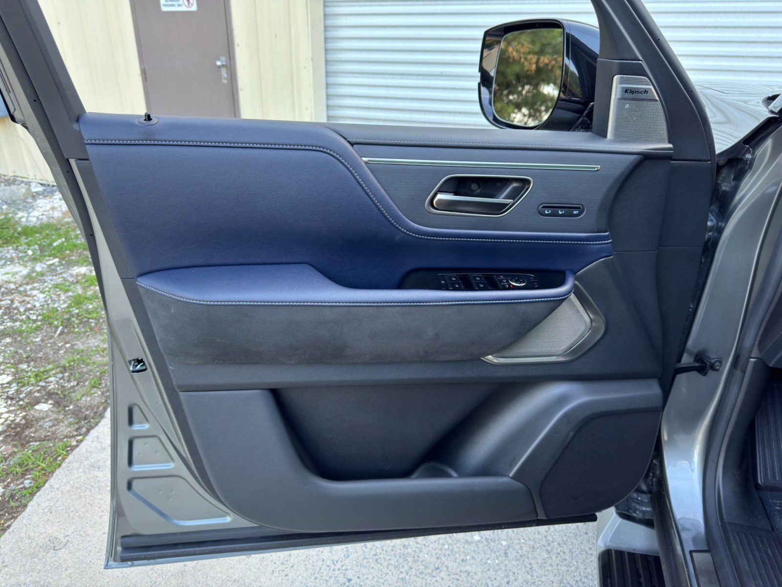 Used 2026 INFINITI QX80 4WD image 45