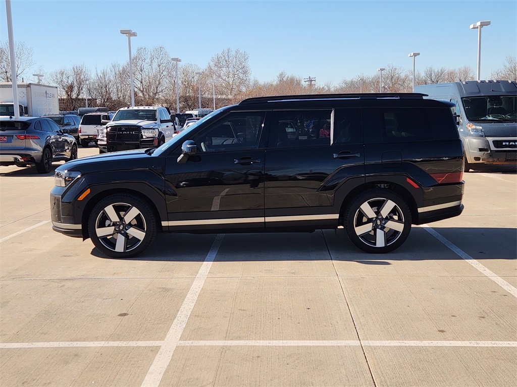 Used 2024 Hyundai Santa Fe Limited image 4