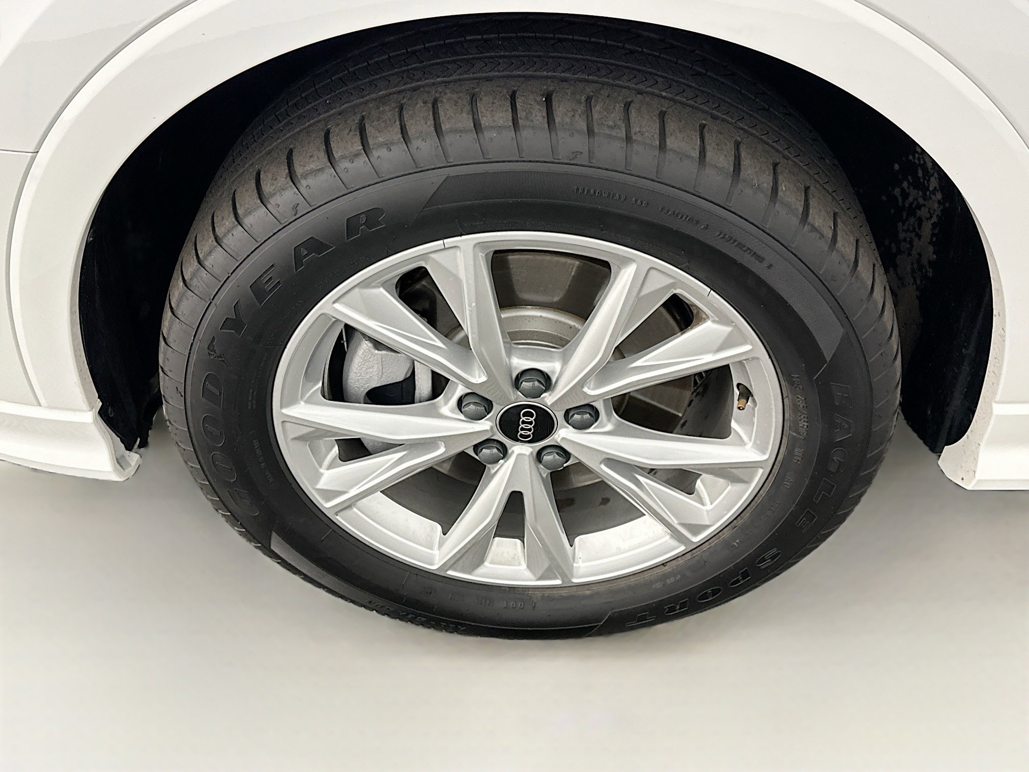 Used 2025 Audi Q3 2.0T Premium image 11