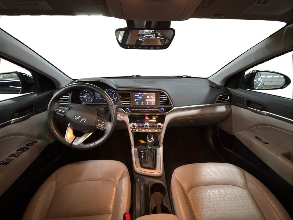 Used 2019 Hyundai Elantra Limited image 26