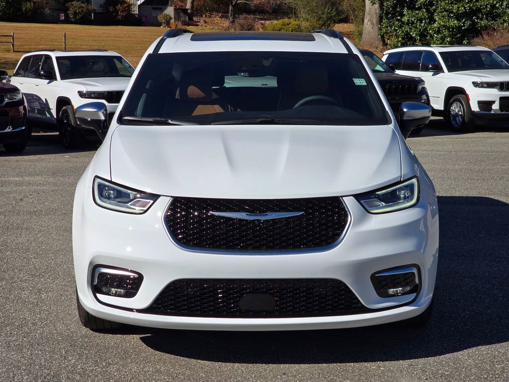 New 2026 Chrysler Pacifica Pinnacle image 17