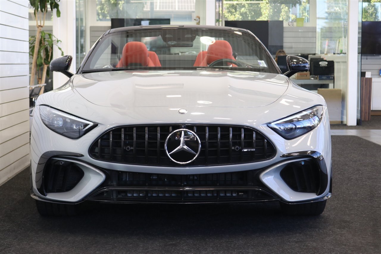 Used 2023 Mercedes-Benz SL 63 AMG 4MATIC w/ Driver Assistance Package image 14