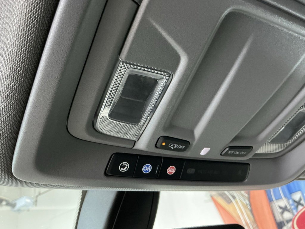 Used 2022 GMC Sierra 1500 SLT image 38