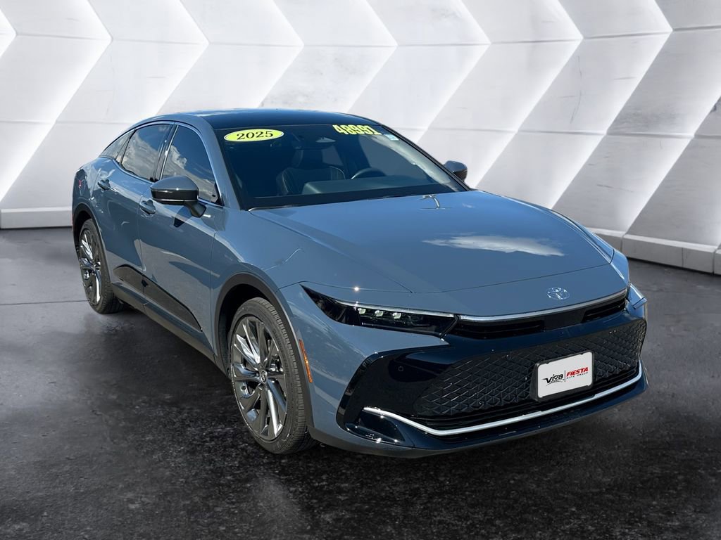 Used 2025 Toyota Crown Limited w/ Advanced Technology Package image 1