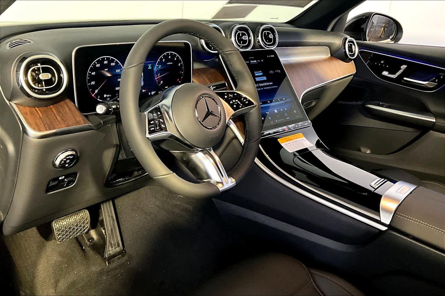 Used 2026 Mercedes-Benz GLC 300 4MATIC image 9