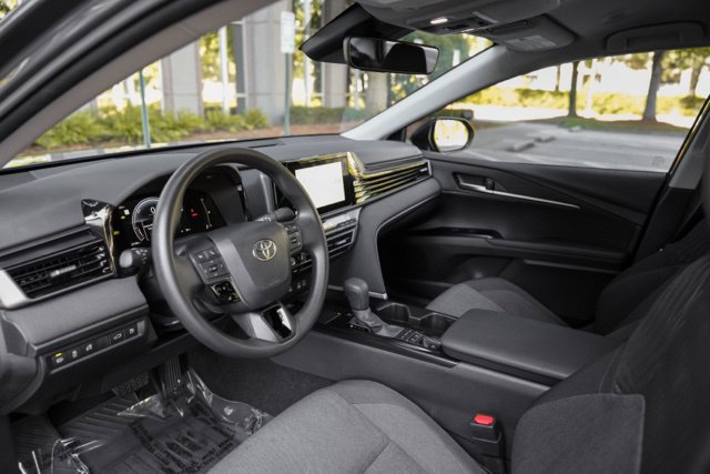Used 2025 Toyota Camry LE w/ Convenience Package FWD image 18