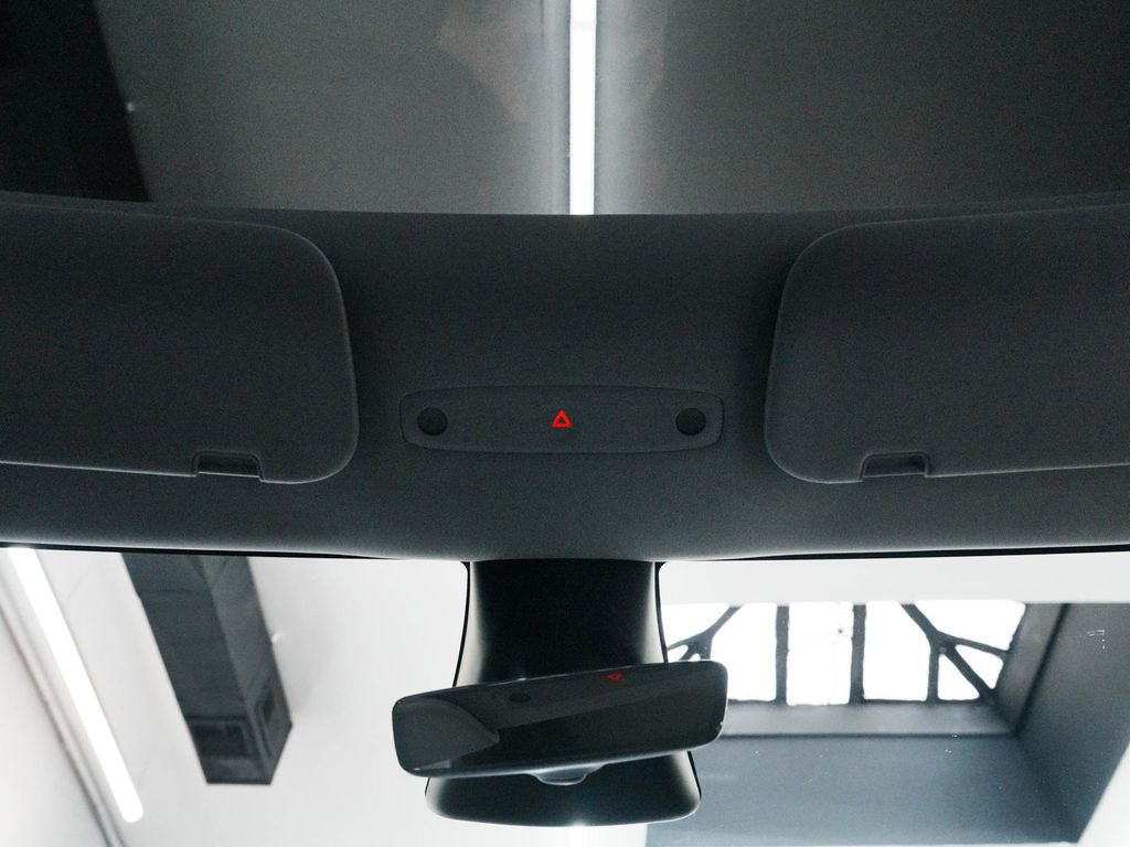 Used 2026 Tesla Model Y Long Range image 31