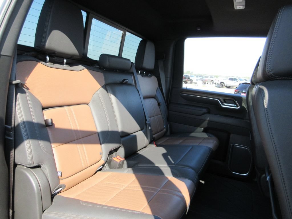 Certified 2024 Chevrolet Silverado 2500 High Country w/ High Country Premium Package AWD/4WD image 25