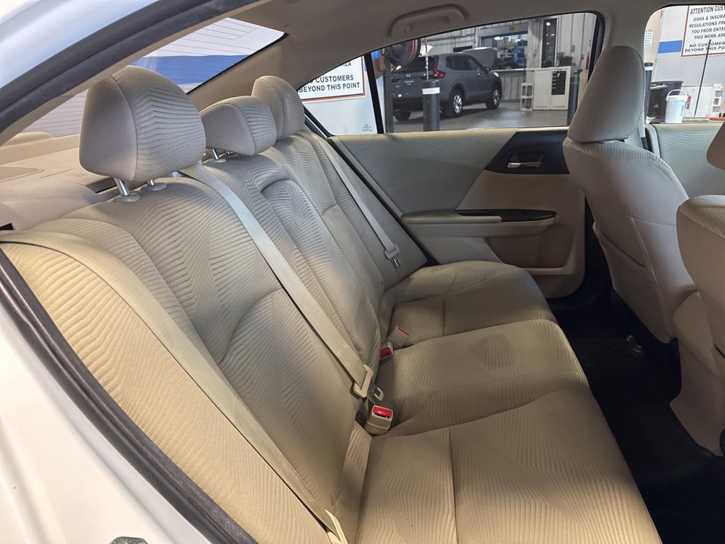 Used 2017 Honda Accord LX image 27