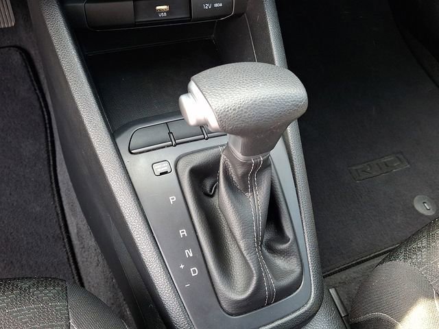 Used 2023 Kia Rio S w/ Technology Package image 11