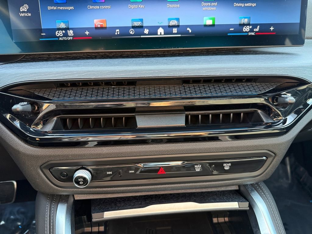 Certified 2025 BMW 230i xDrive Coupe w/ M Sport Package AWD/4WD image 28