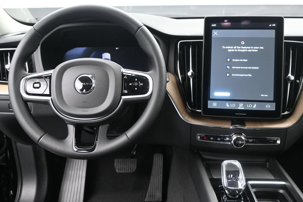 New 2026 Volvo XC60 B5 Plus AWD/4WD image 12