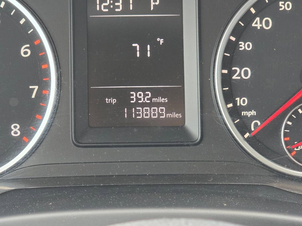 Used 2011 Volkswagen Tiguan S image 26