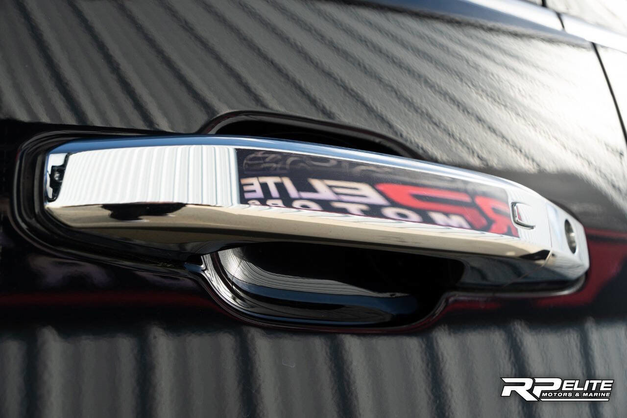 Used 2025 GMC Sierra 2500 Denali Ultimate image 28