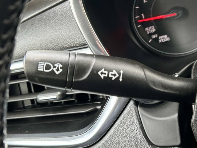 Used 2019 Chevrolet Equinox LT FWD image 34