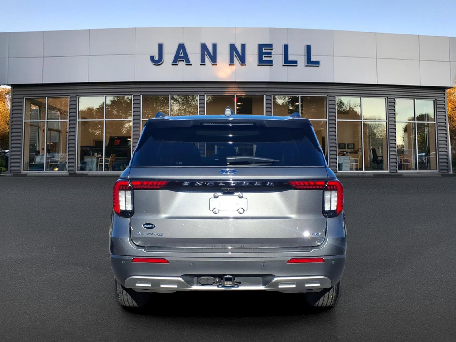 New 2026 Ford Explorer Active w/ Active Comfort Package image 8