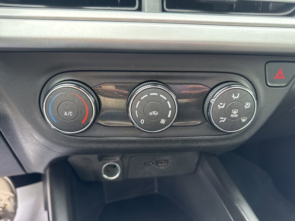 Used 2024 Chevrolet Trax LS image 21