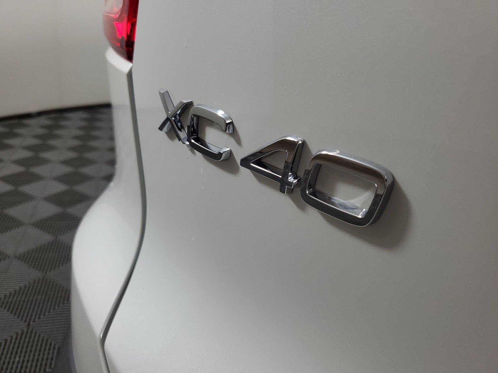 New 2026 Volvo XC40 B4 Plus w/ Protection Package Premier FWD image 8