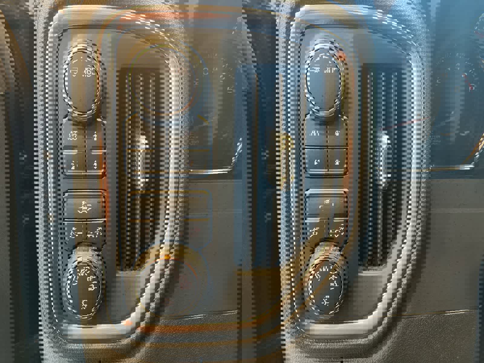 Used 2021 Chevrolet Silverado 1500 LT w/ Z71 Off-Road Package image 13