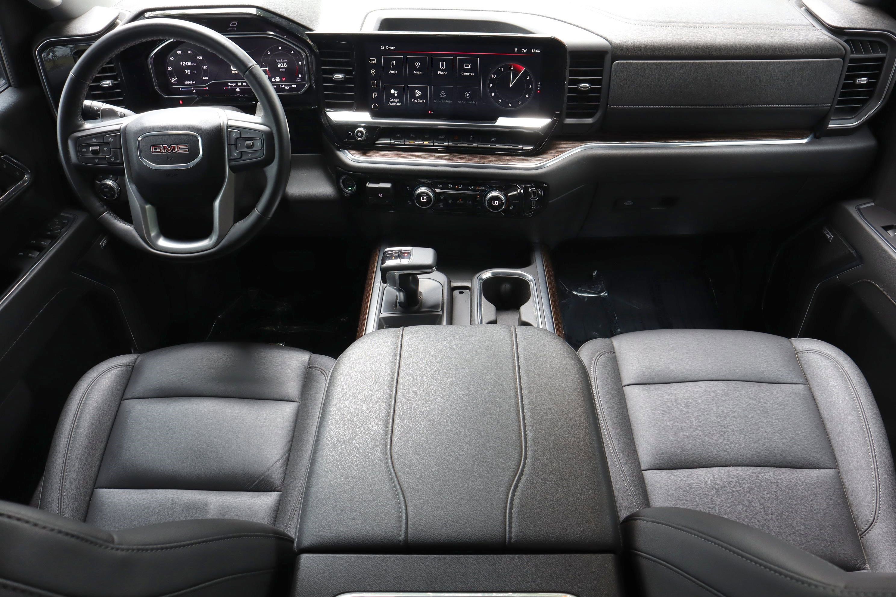 Used 2024 GMC Sierra 1500 Elevation w/ Elevation Premium Package AWD/4WD image 7