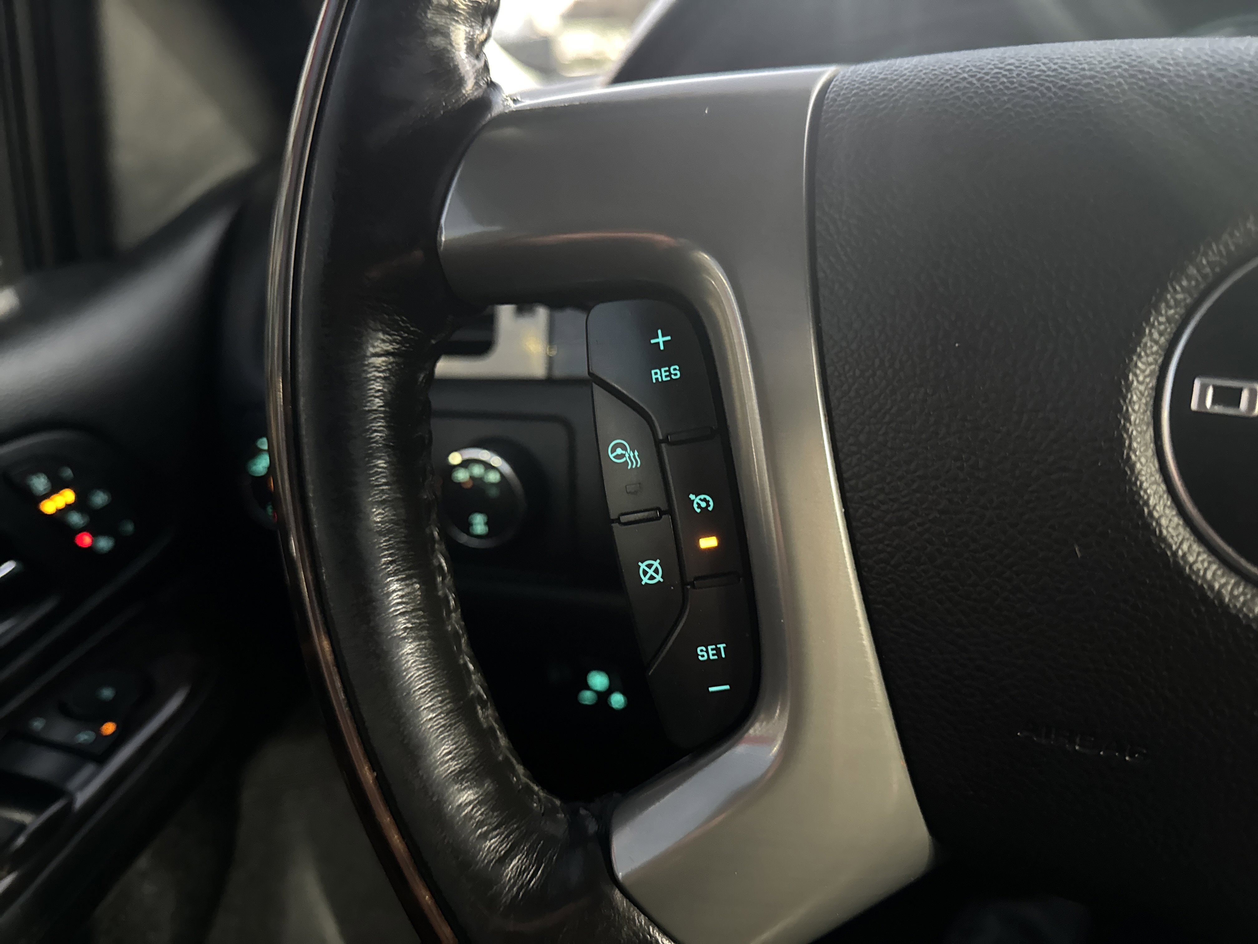 Used 2014 GMC Sierra 3500 Denali image 18