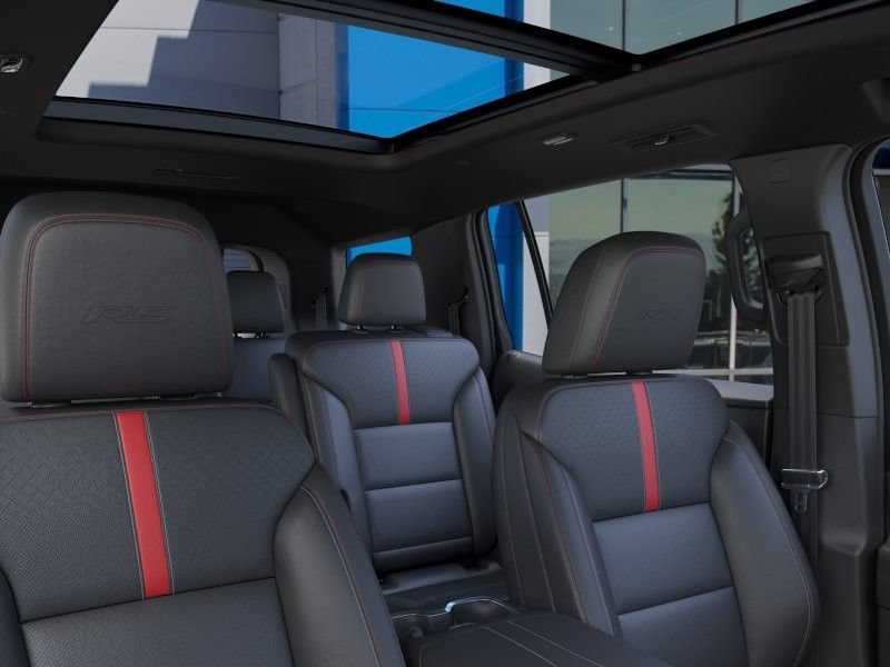 New 2027 Chevrolet Traverse RS w/ LPO, Floor Liner Package AWD/4WD image 25
