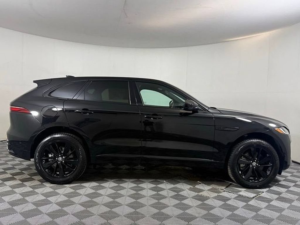 New 2026 Jaguar F-PACE R-Dynamic S AWD/4WD image 9