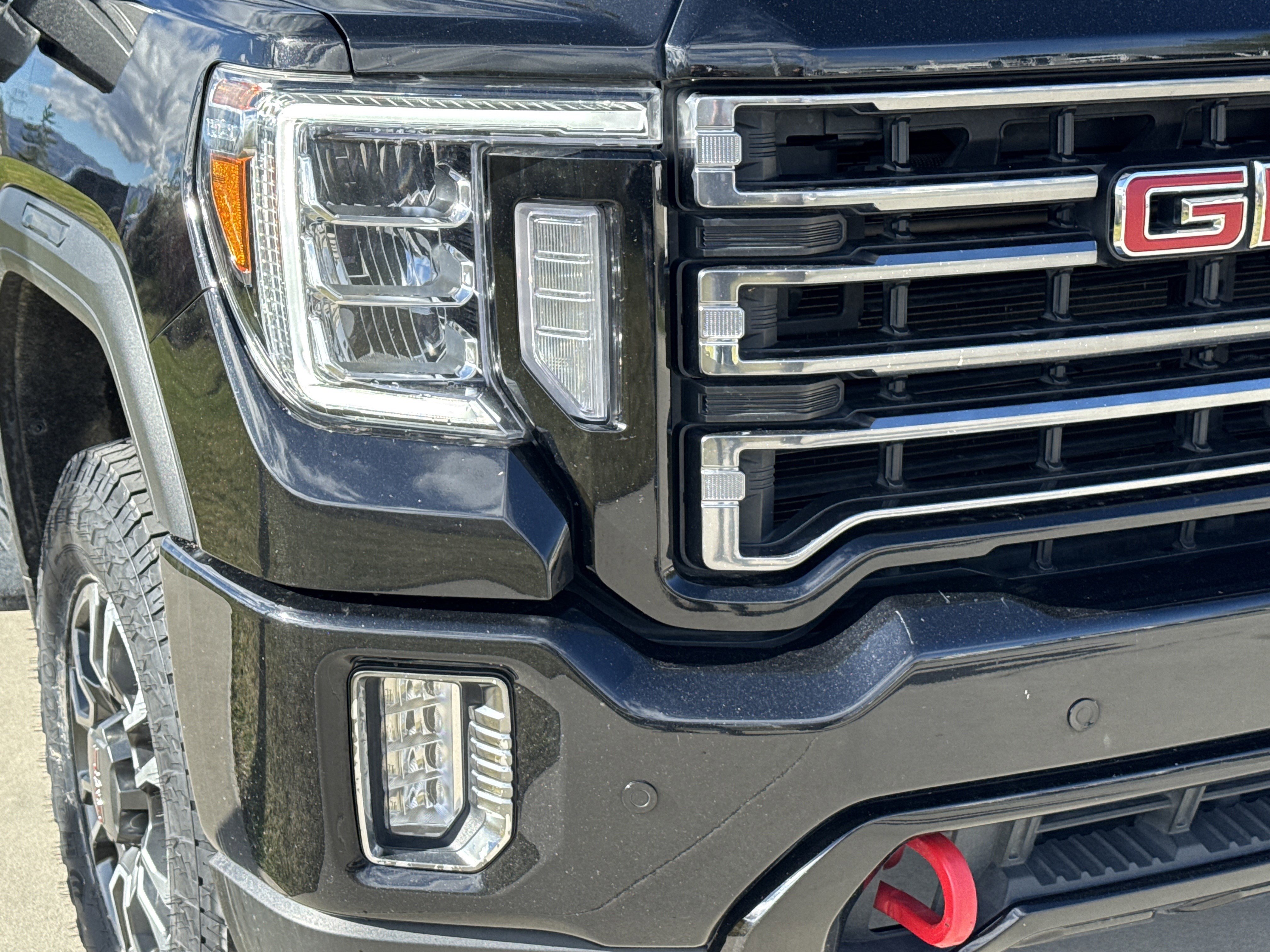 Used 2022 GMC Sierra 2500 AT4 w/ AT4 Preferred Package AWD/4WD image 10