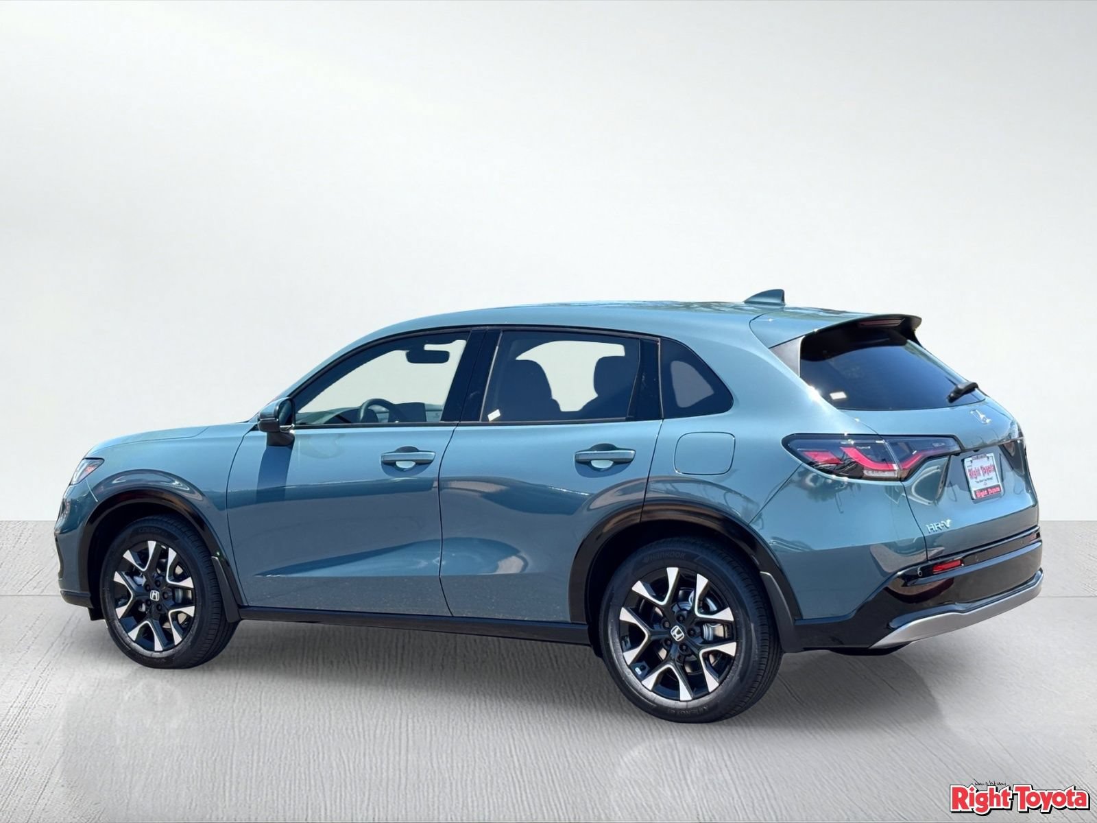 Used 2027 Honda HR-V EX-L image 4