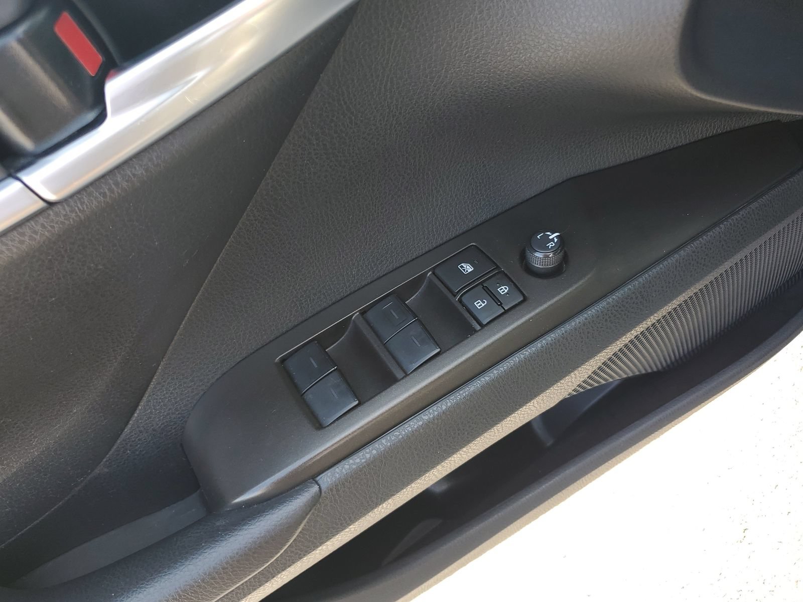 Certified 2024 Toyota Camry SE FWD image 20