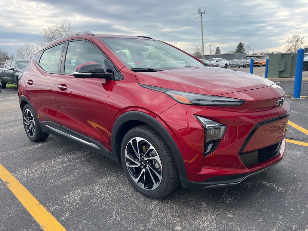 Used 2022 Chevrolet Bolt EUV Premier w/ Super Cruise Package image 13