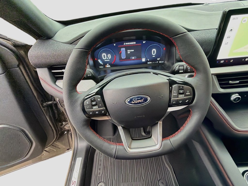 New 2026 Ford Explorer ST-Line w/ ST-Line Street Pack AWD/4WD image 11