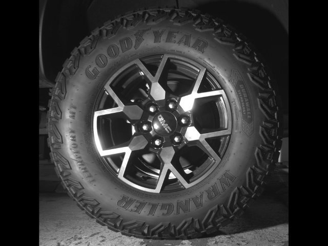 Used 2023 GMC Canyon AT4X AWD/4WD image 11