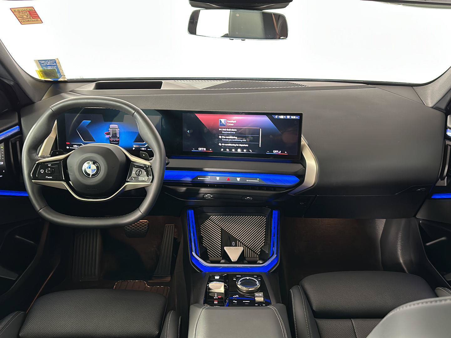 Certified 2025 BMW X3 xDrive30i w/ Premium Package AWD/4WD image 2