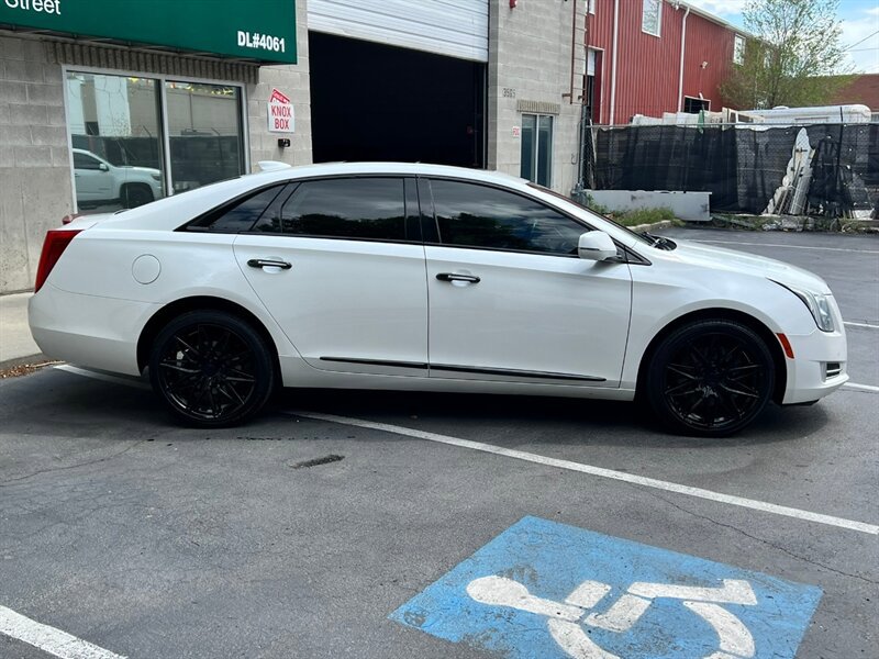 Used 2016 Cadillac XTS Vsport Platinum AWD/4WD image 8
