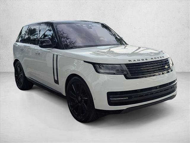 Certified 2023 Land Rover Range Rover SE image 3