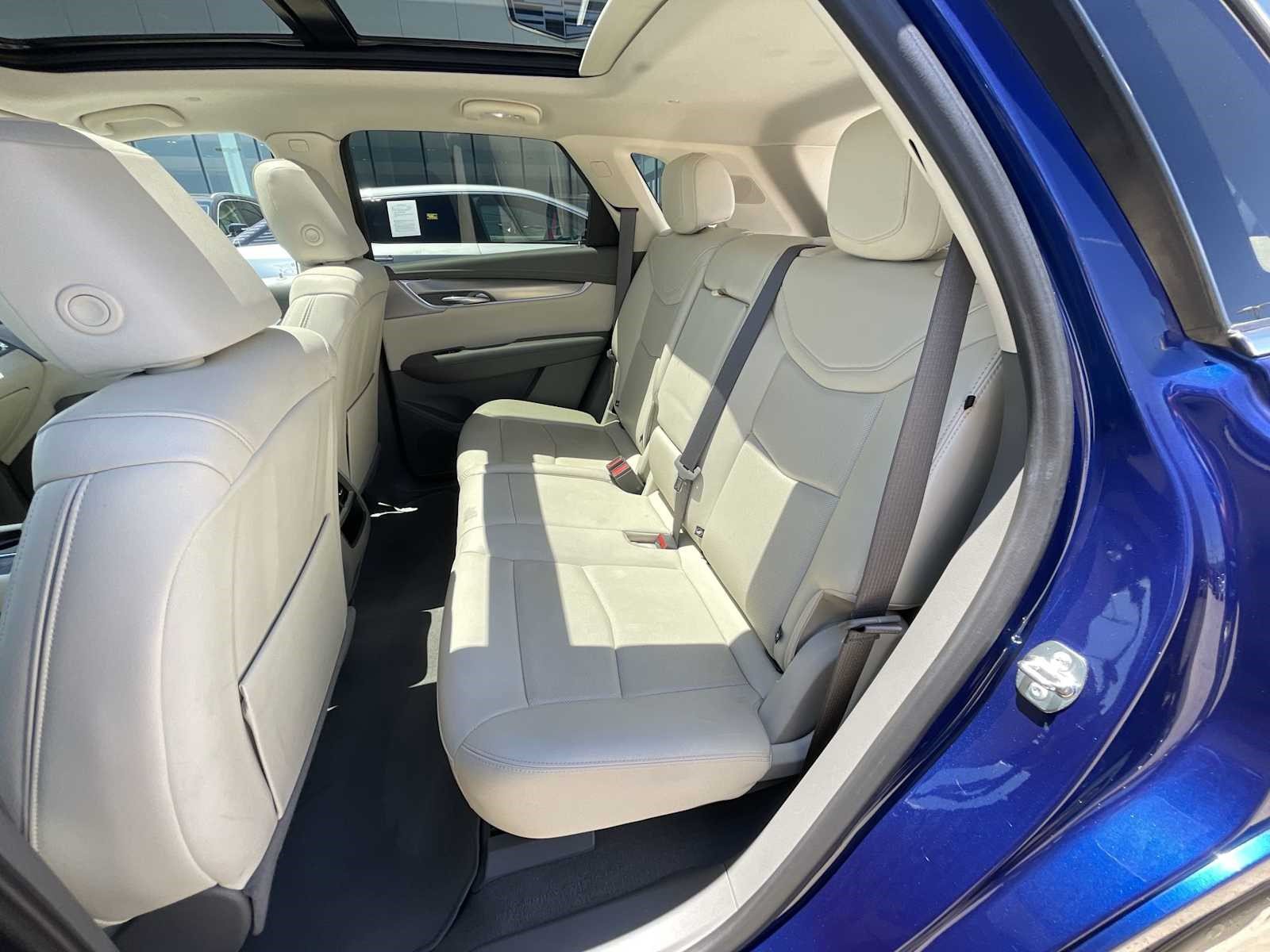 Certified 2025 Cadillac XT5 Premium Luxury AWD/4WD image 24