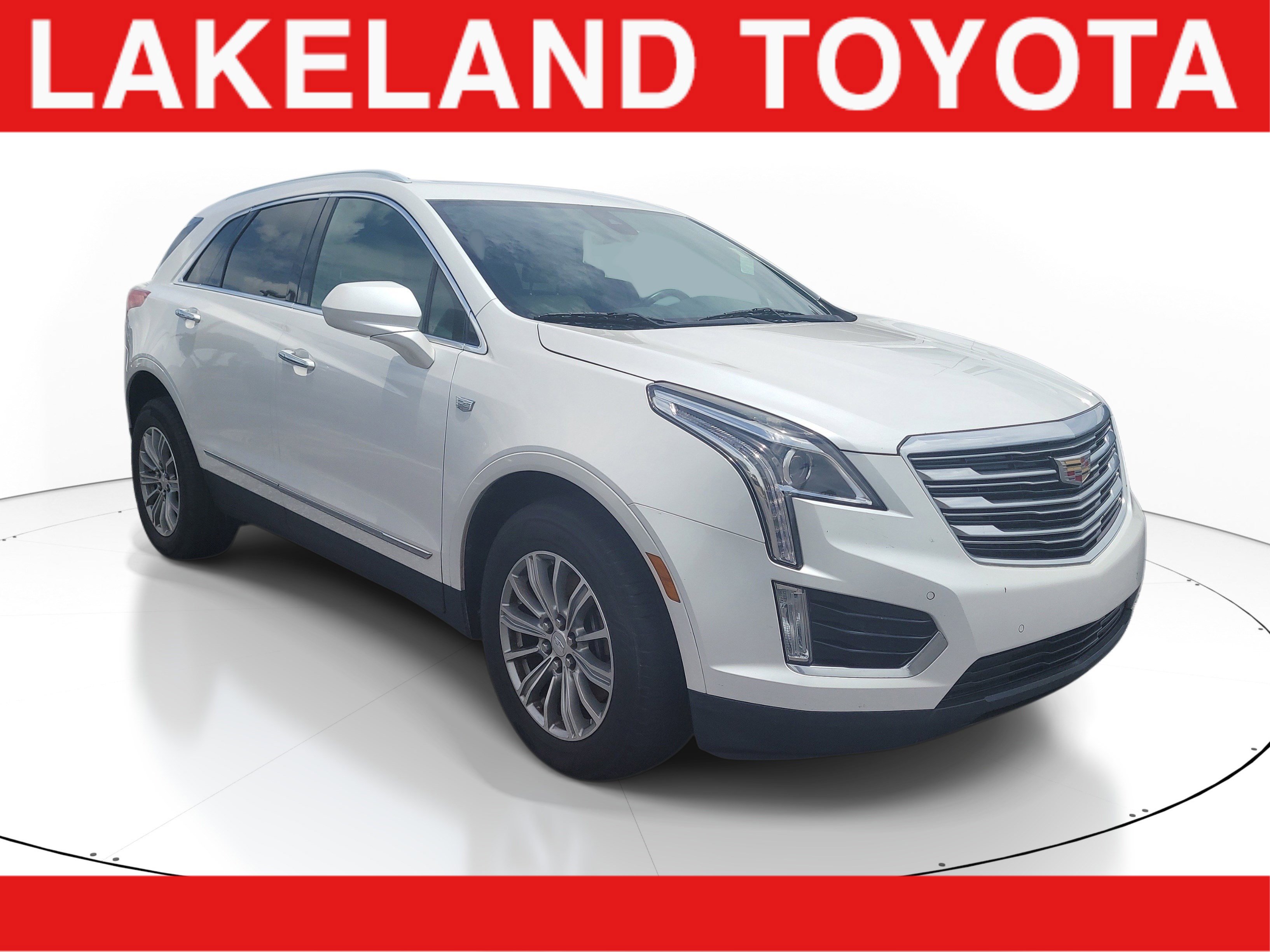 Used 2017 Cadillac XT5 Luxury w/ Driver Awareness Package FWD video 1