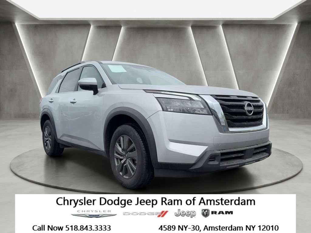 Used 2025 Nissan Pathfinder SV