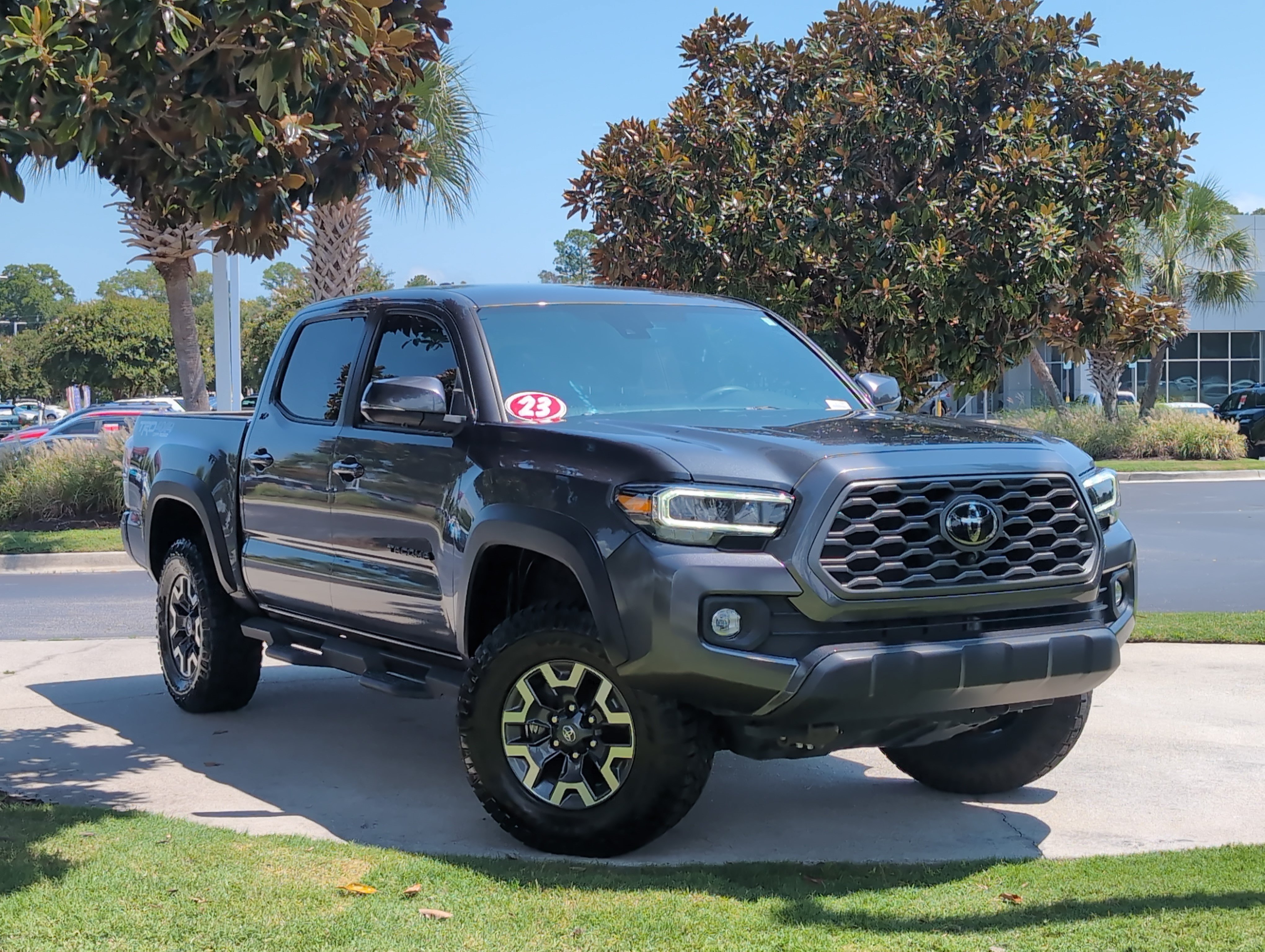 Certified 2023 Toyota Tacoma TRD Off-Road w/ Advanced Technology Package AWD/4WD image 2