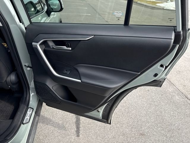 Used 2023 Toyota RAV4 XLE Premium image 16