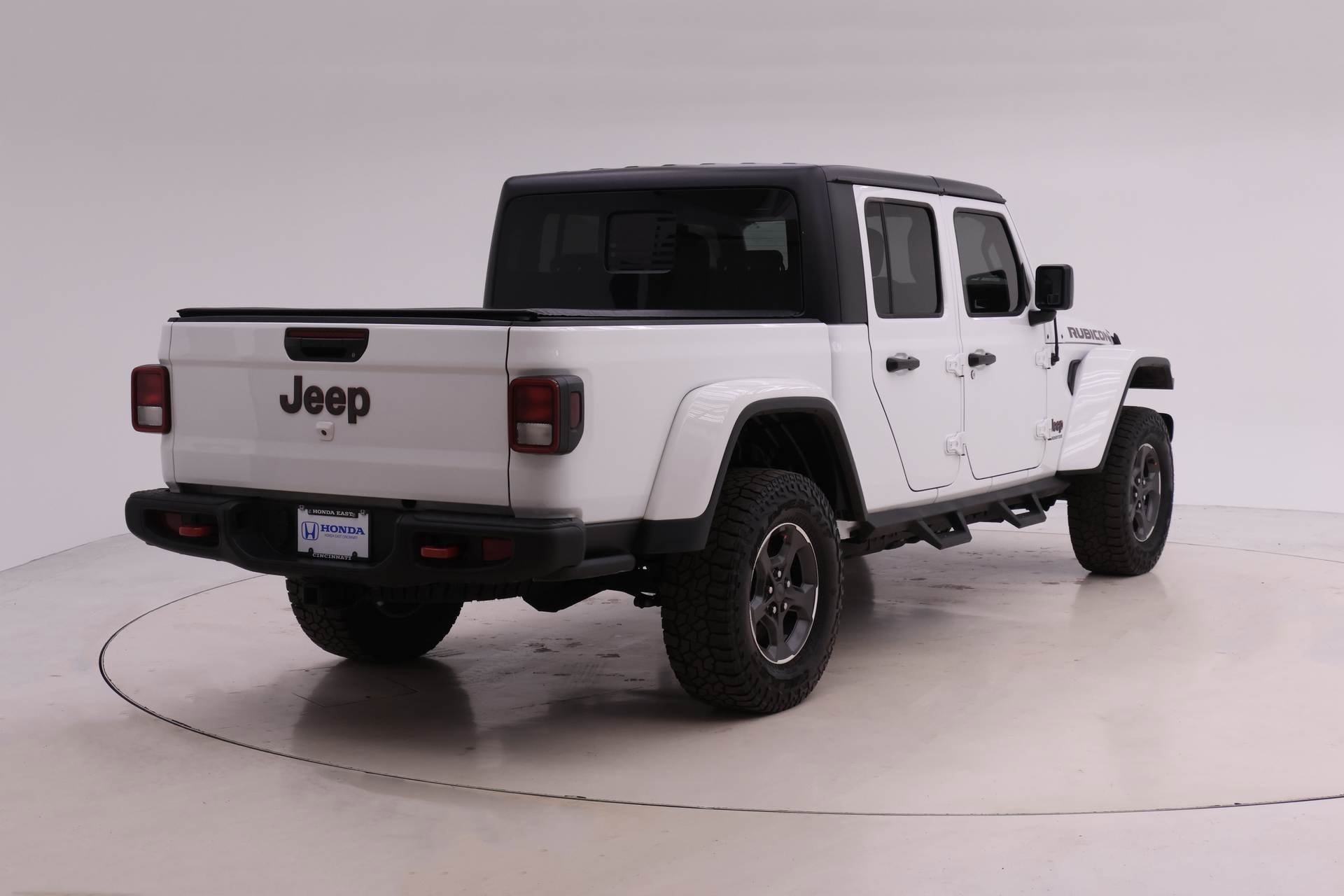 Used 2021 Jeep Gladiator Rubicon image 2