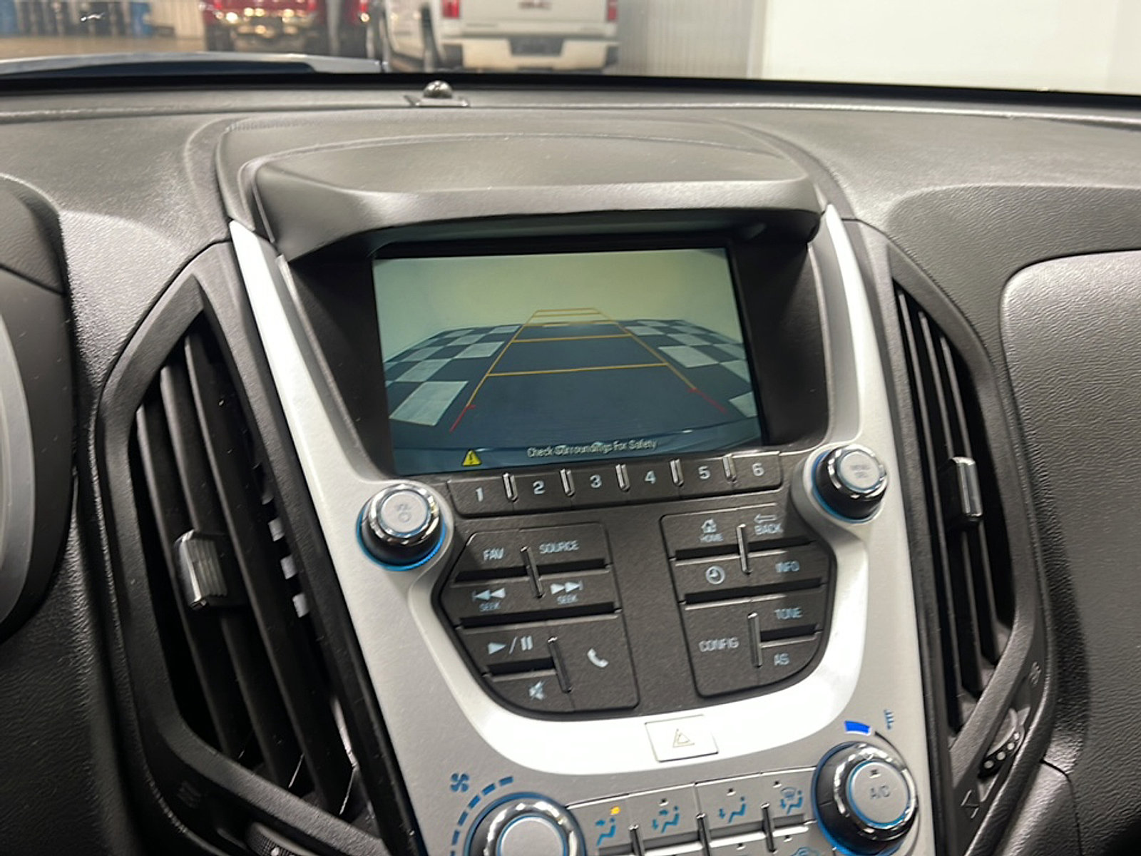 Used 2016 Chevrolet Equinox LS FWD image 9