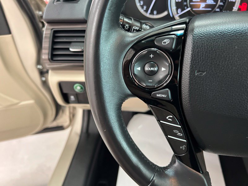 Used 2016 Honda Accord EX-L image 23