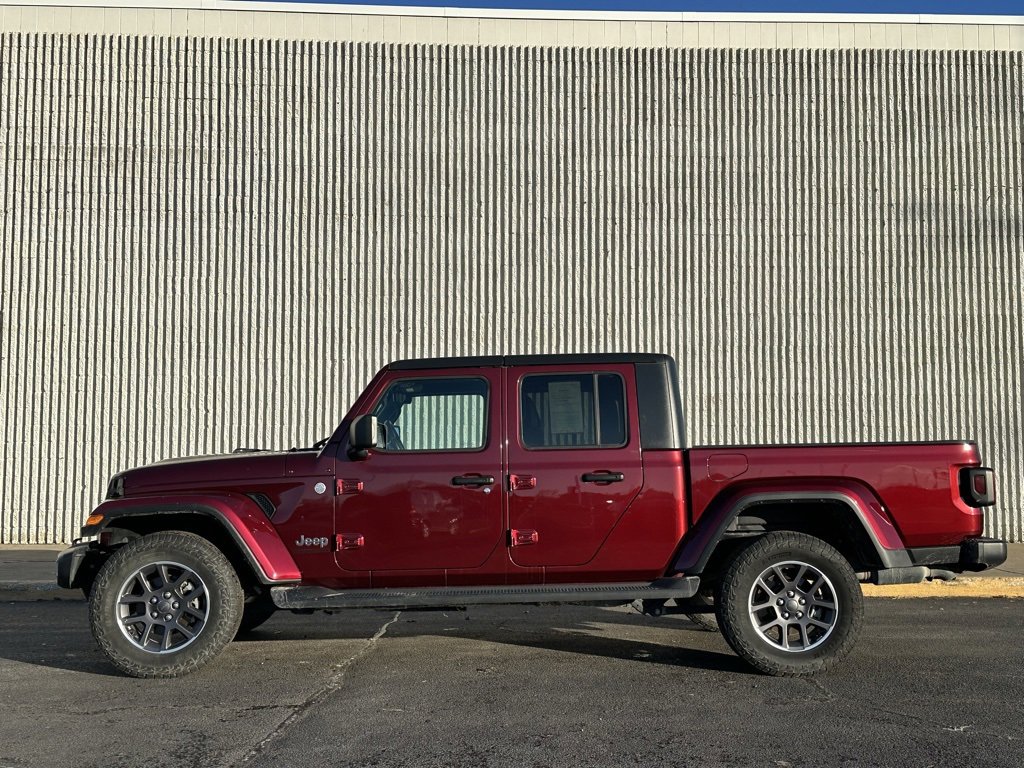 Used 2021 Jeep Gladiator Overland w/ Popular Equipment Package image 2