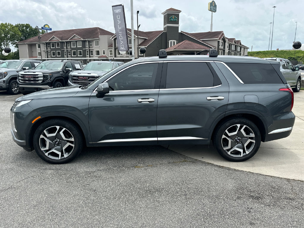 Used 2023 Hyundai Palisade Limited FWD image 4