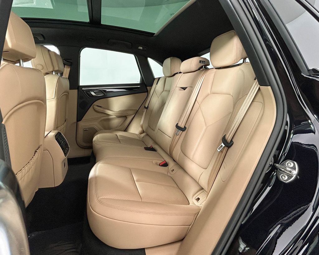 New 2026 Porsche Macan AWD/4WD image 27